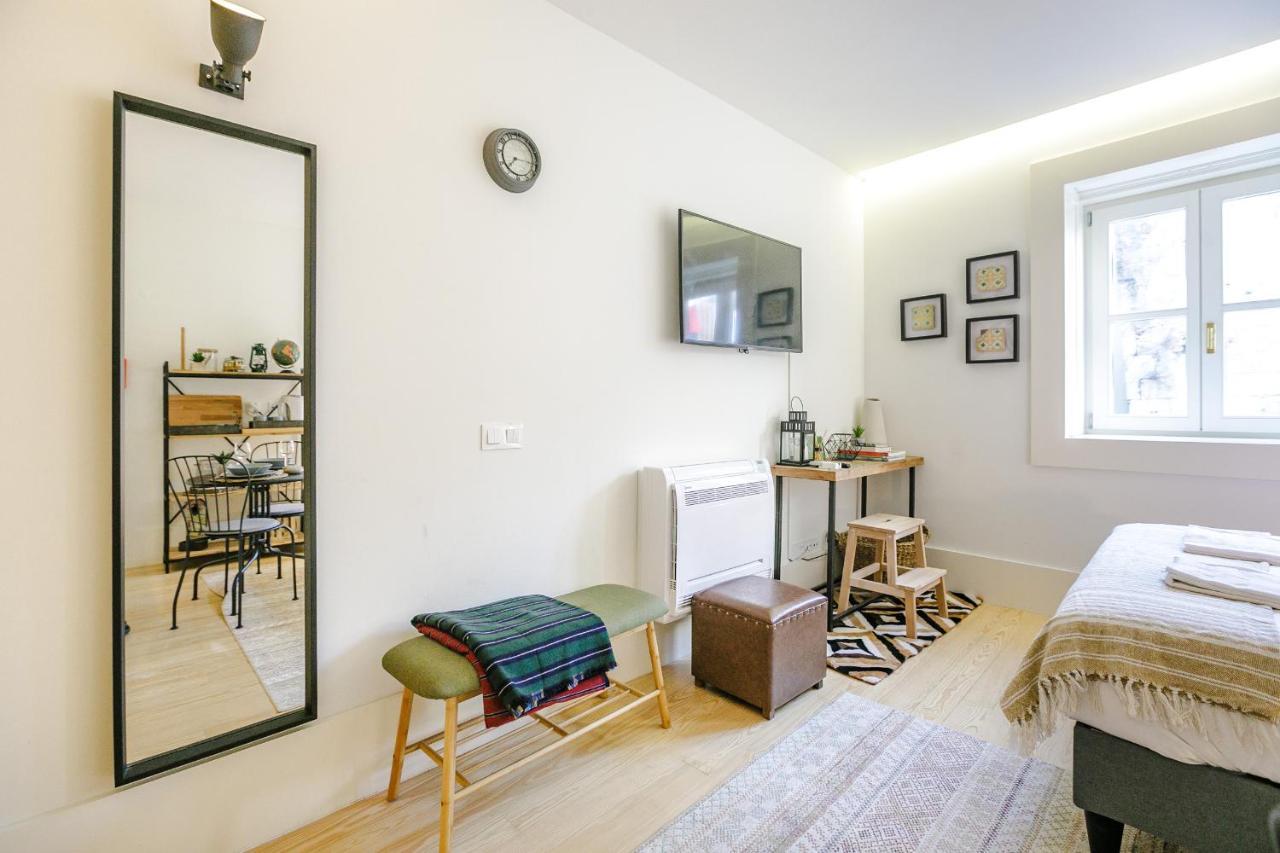 Lovelystay - Taipas Studio With Ac Porto Exterior photo